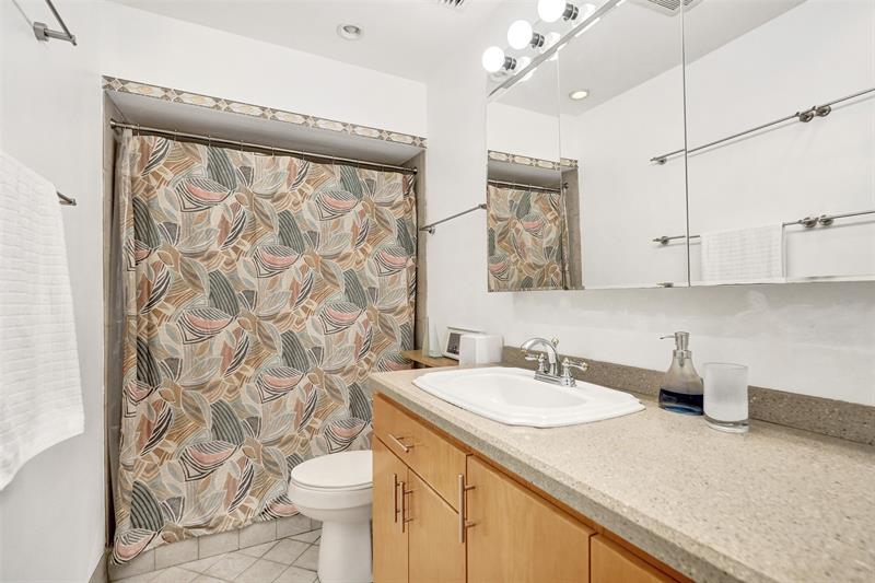 Image 39 of 90 For 3000 16th Ave  D406