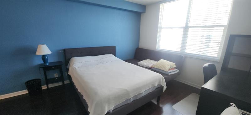 Image 14 of 16 For 2501 Ocean Dr  1508