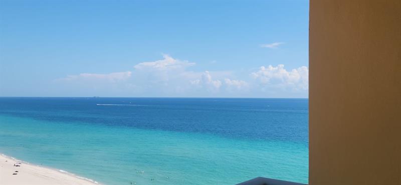 Image 2 of 16 For 2501 Ocean Dr  1508