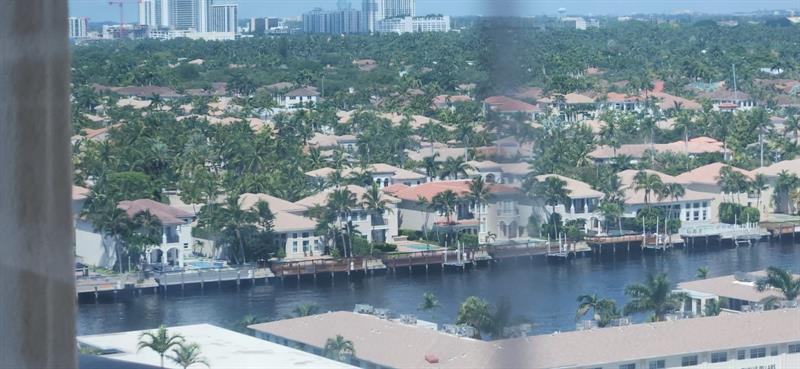 Image 4 of 16 For 2501 Ocean Dr  1508