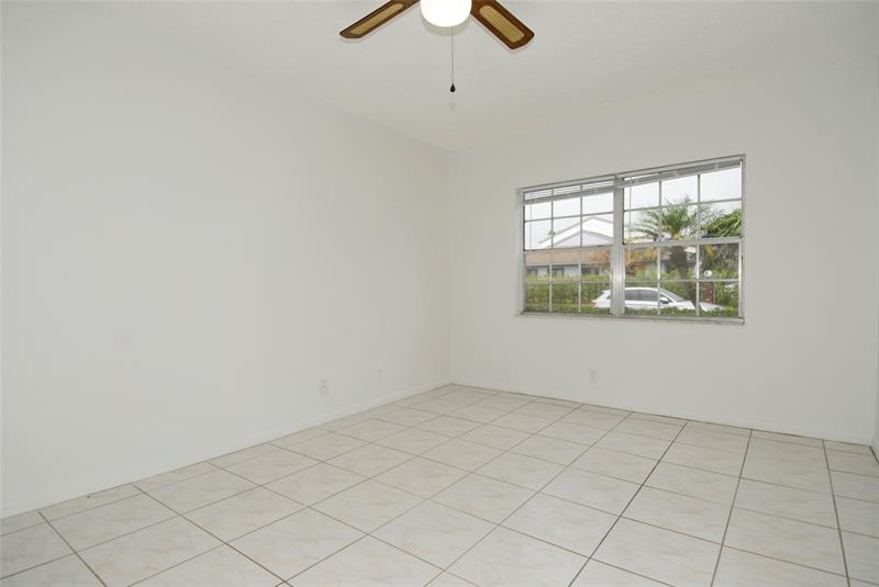 Image 11 of 28 For 1520 Mckinley St  113-e