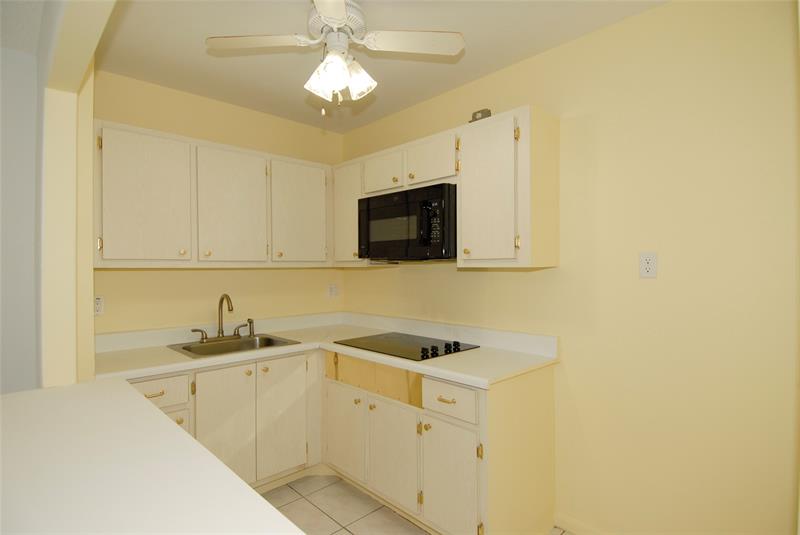 Image 4 of 28 For 1520 Mckinley St  113-e