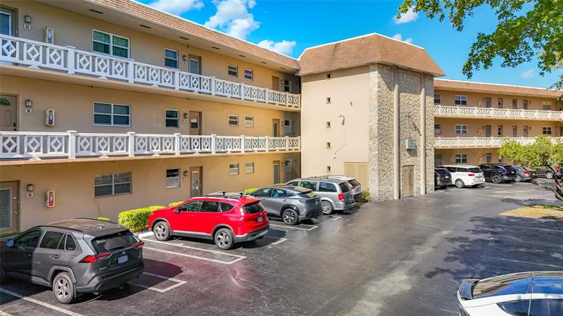 Image 12 of 50 For 5001 34th St  205