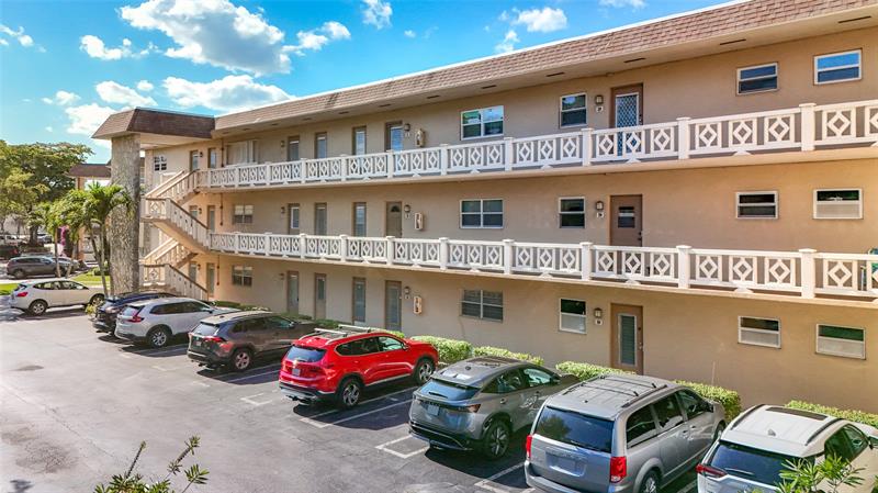 Image 14 of 50 For 5001 34th St  205