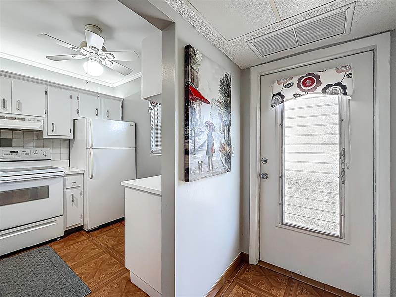 Image 17 of 50 For 5001 34th St  205