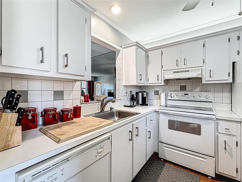 Image 19 of 50 For 5001 34th St  205
