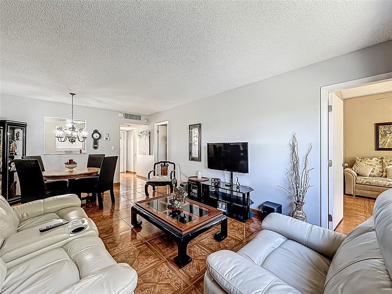 Image 24 of 50 For 5001 34th St  205