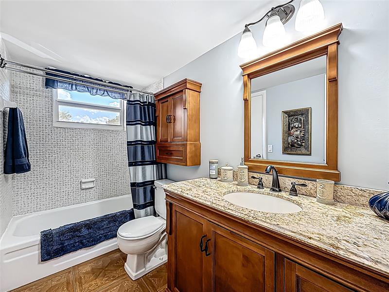 Image 33 of 50 For 5001 34th St  205