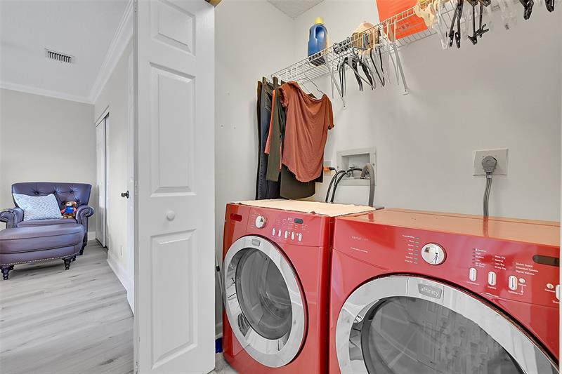 Image 38 of 41 For 11353 Lakeview Dr  5