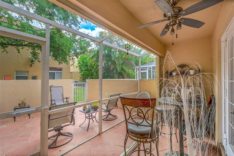 Image 39 of 41 For 11353 Lakeview Dr  5