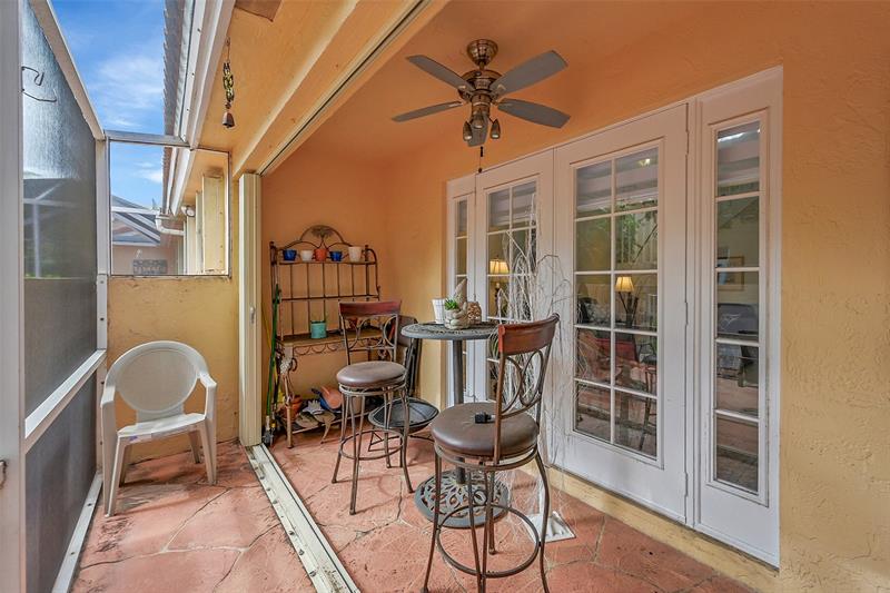 Image 40 of 41 For 11353 Lakeview Dr  5
