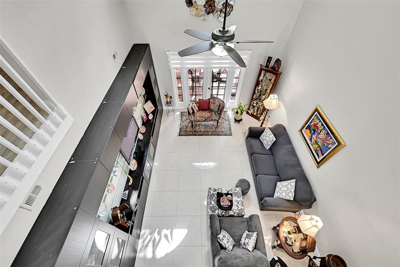 Image 6 of 41 For 11353 Lakeview Dr  5