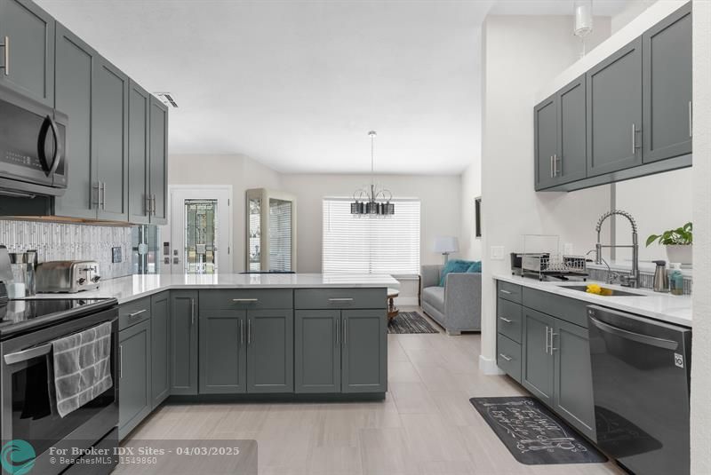 Image 20 of 62 For 1156 Battersea Ave