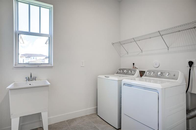 Image 26 of 97 For 12328 43 Street