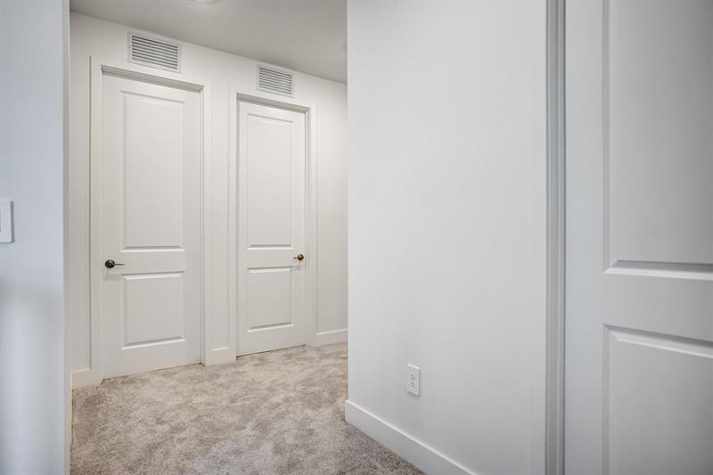 Image 29 of 97 For 12328 43 Street