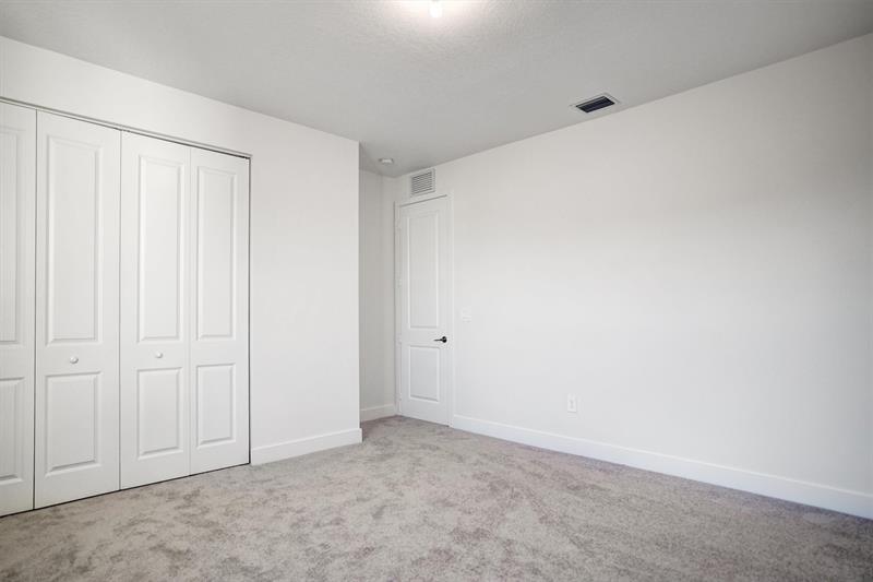 Image 37 of 97 For 12328 43 Street
