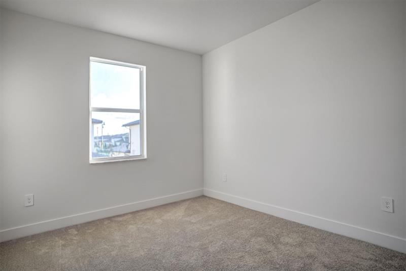 Image 41 of 97 For 12328 43 Street
