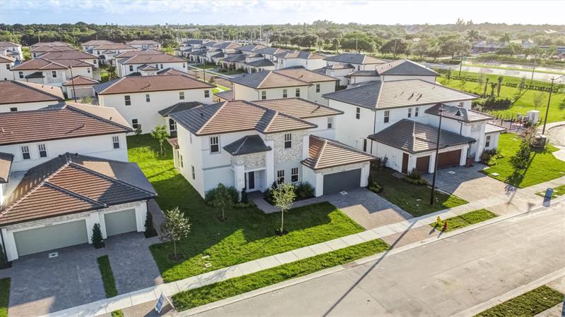 Image 65 of 97 For 12328 43 Street