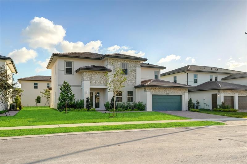 Image 8 of 97 For 12328 43 Street