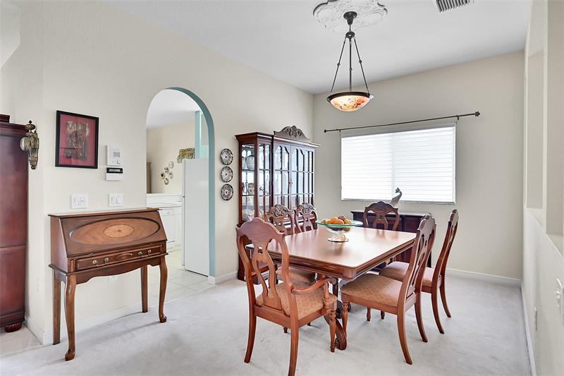 Image 24 of 44 For 7921 Exeter Blvd  202