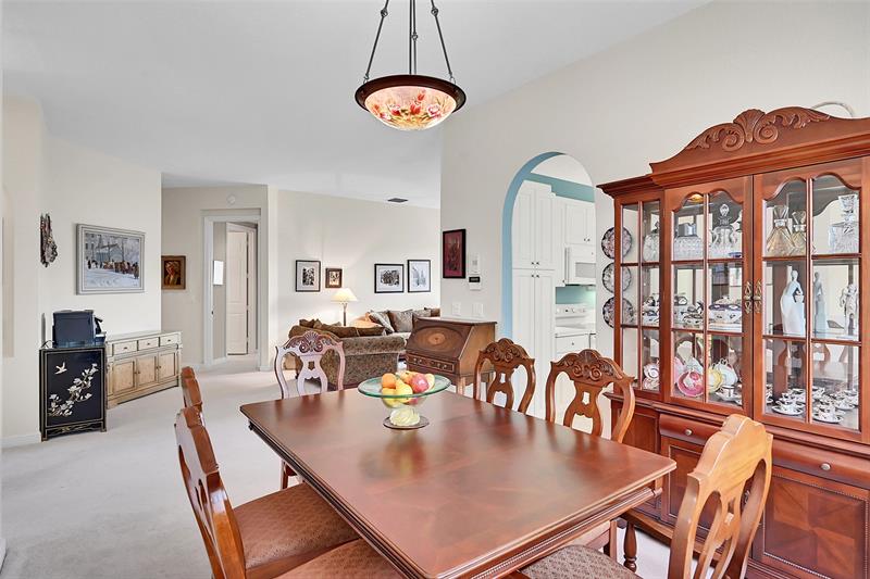 Image 26 of 44 For 7921 Exeter Blvd  202
