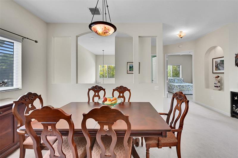 Image 27 of 44 For 7921 Exeter Blvd  202