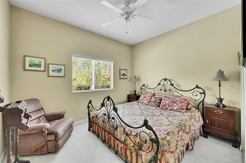Image 28 of 44 For 7921 Exeter Blvd  202