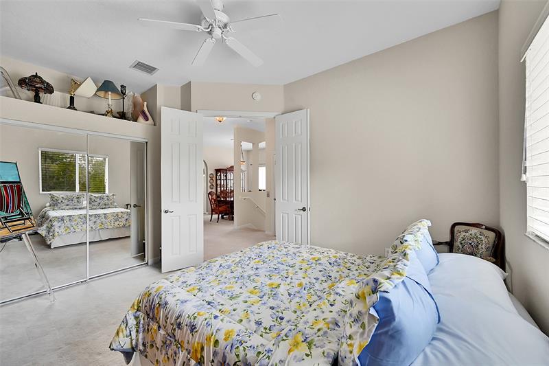 Image 31 of 44 For 7921 Exeter Blvd  202