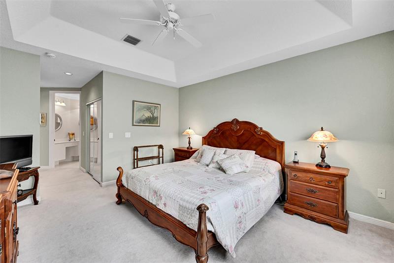 Image 35 of 44 For 7921 Exeter Blvd  202