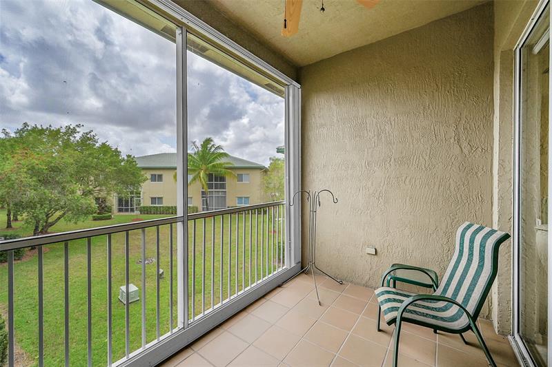 Image 42 of 44 For 7921 Exeter Blvd  202