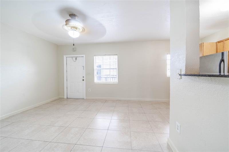 Image 7 of 21 For 3615 Thomas Ave  15