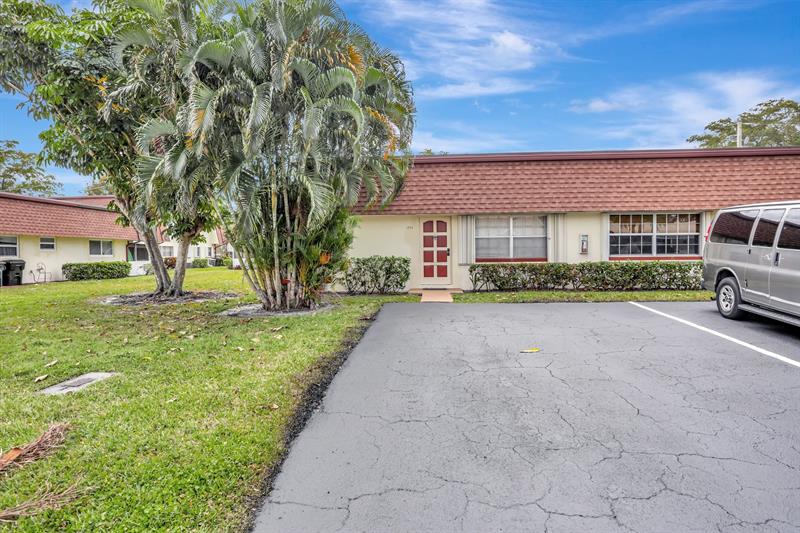 Details for 1996 33rd St  4, Lighthouse Point, FL 33064
