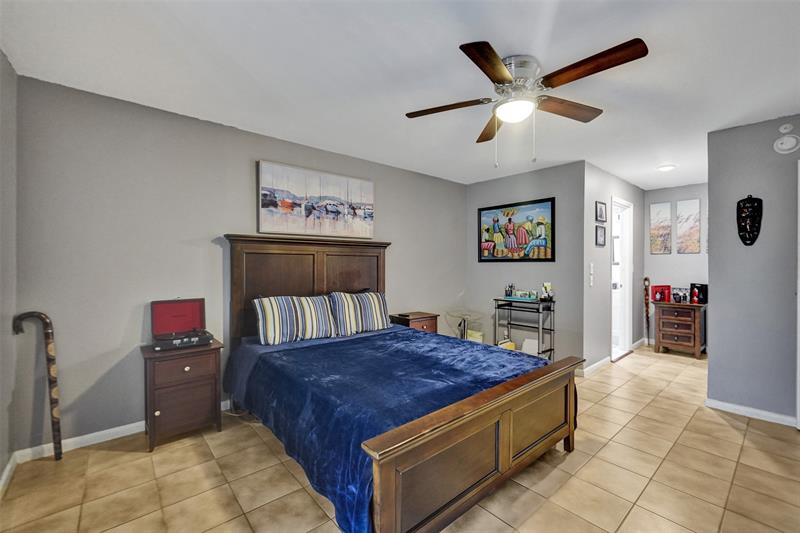 Image 17 of 33 For 6200 44th St  103