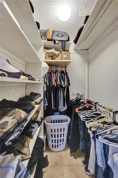 Image 19 of 33 For 6200 44th St  103