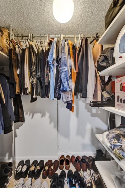 Image 26 of 33 For 6200 44th St  103