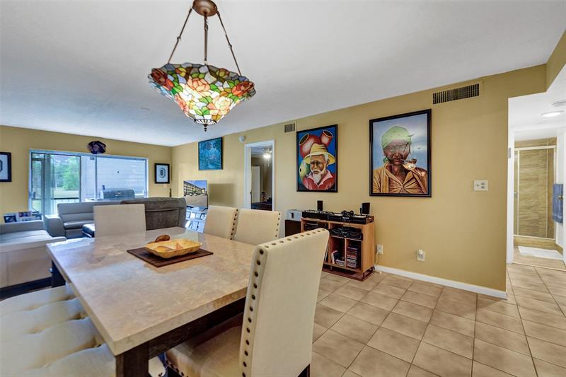 Image 8 of 33 For 6200 44th St  103