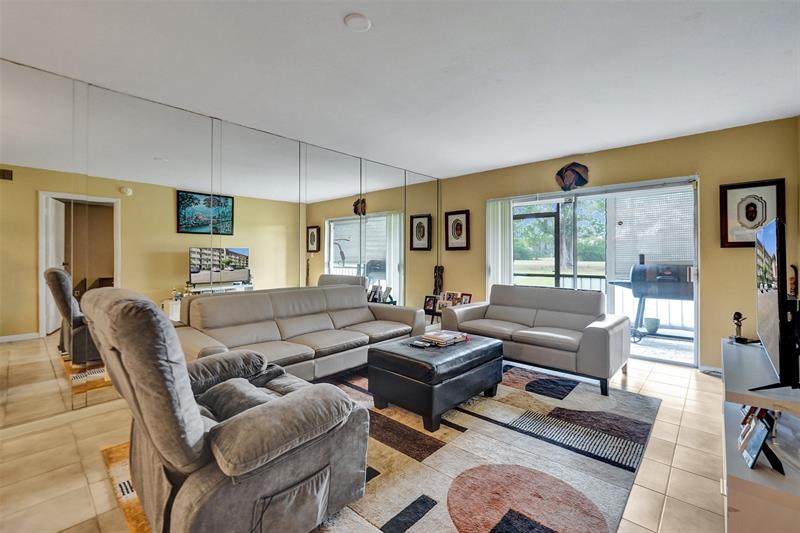 Image 9 of 33 For 6200 44th St  103