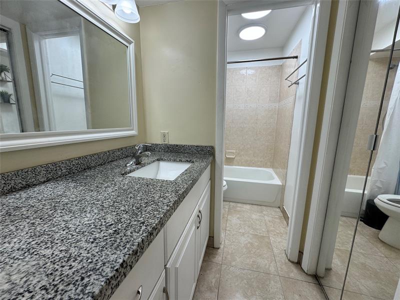 Image 11 of 12 For 4222 Inverrary Blvd  4306
