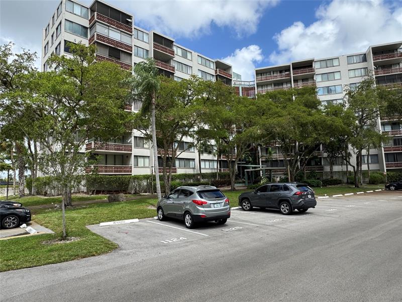 Image 2 of 12 For 4222 Inverrary Blvd  4306