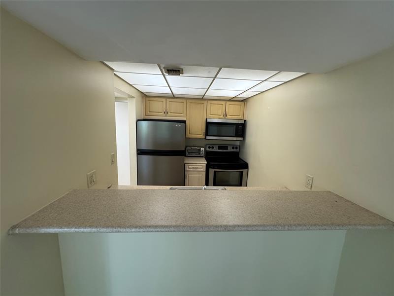 Image 5 of 12 For 4222 Inverrary Blvd  4306