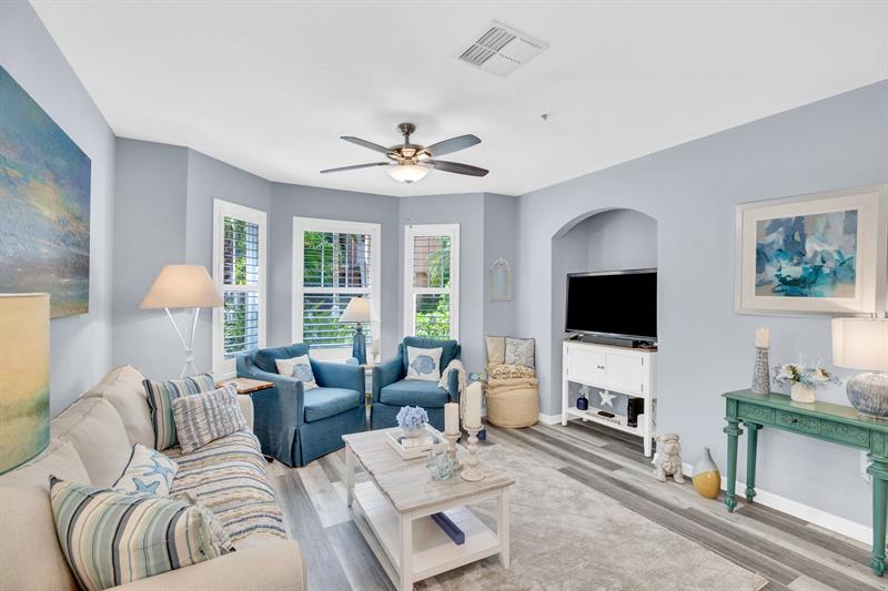Image 12 of 49 For 5020 Fairways Cir  J107