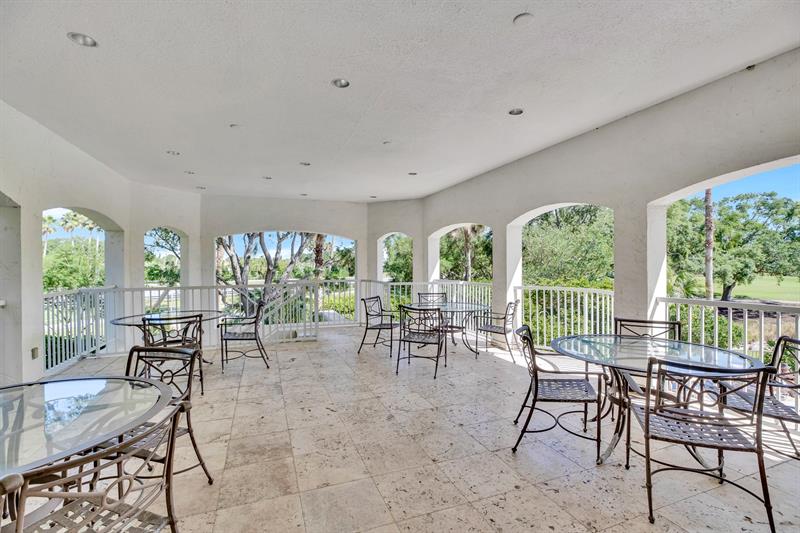 Image 39 of 49 For 5020 Fairways Cir  J107