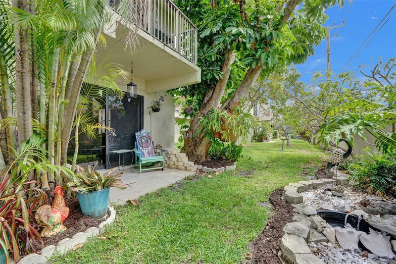 Image 24 of 32 For 1750 39th Ct  807