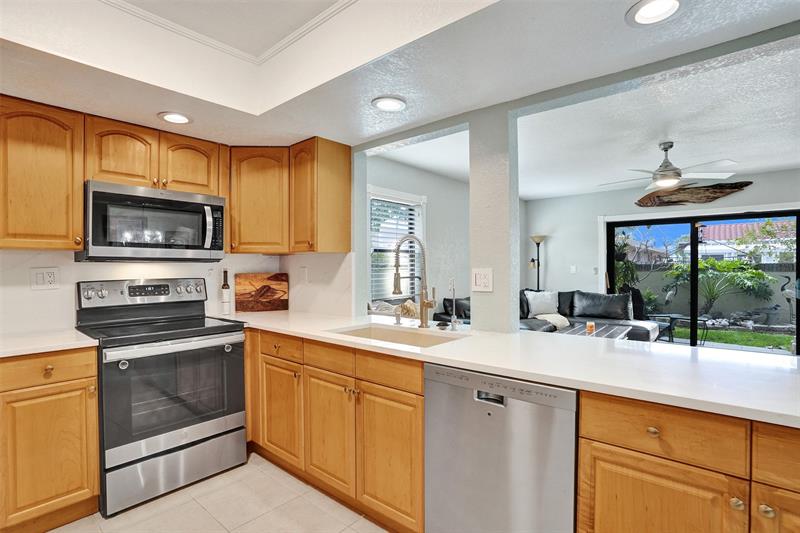 Image 8 of 32 For 1750 39th Ct  807