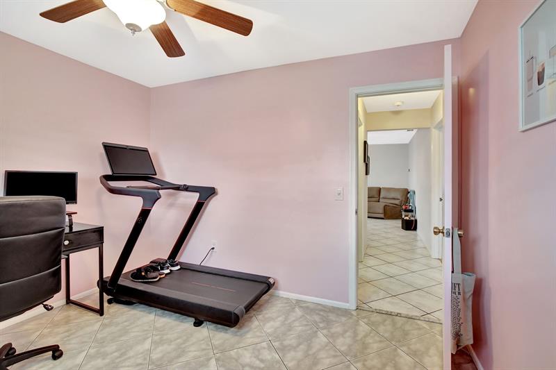 Image 35 of 43 For 11851 37th St