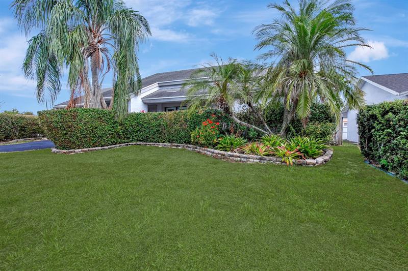 Image 6 of 43 For 11851 37th St