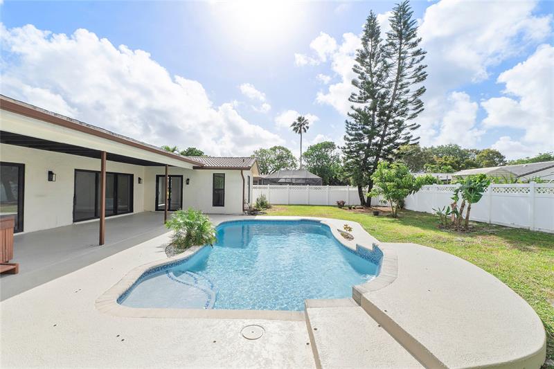 Image 31 of 38 For 1024 83rd Dr