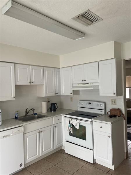 Image 3 of 4 For 604-606 5th Ave