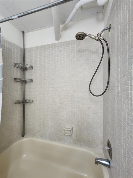 Image 17 of 47 For 3341 47th Ter  211