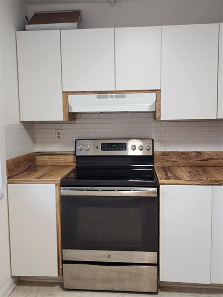 Image 32 of 47 For 3341 47th Ter  211